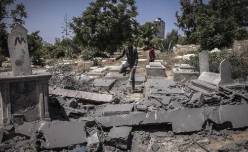 الجيش الإسرائيلي يدمر المقابر خلال حربه على غزة