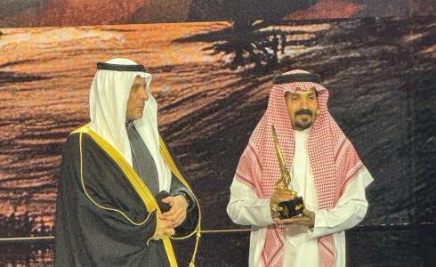 من هو محمد المحلكم؟ حامل لقب "شاعر الراية" للموسم الرابع 2026