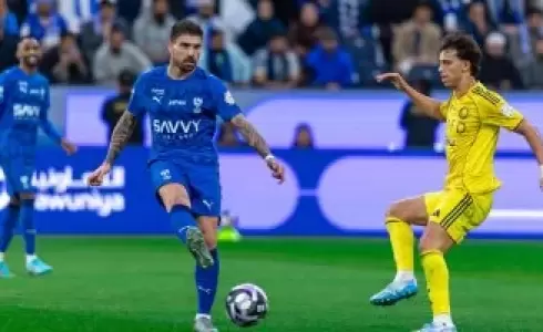 الهلال يفوز على النصر وينفرد بصدارة دوري روشن