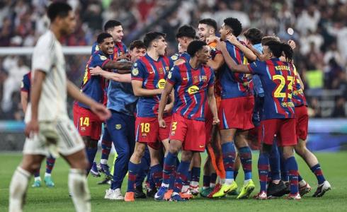 برشلونة يُحكم قبضته على السوبر الإسباني ويُذيق مدريد مرارة الهزيمة