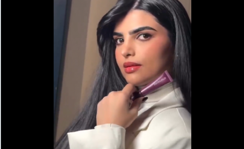 سارة الودعاني بدون حجاب