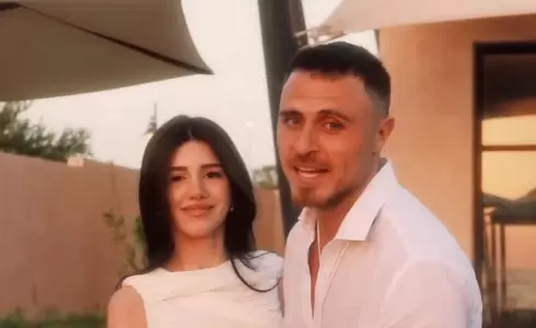 من هو رامي حمدان خطيب سيدرا بيوتي وكم عمره؟