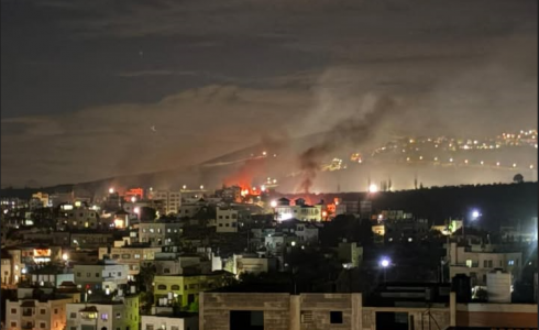 حرق عدد من المنازل والمركبات