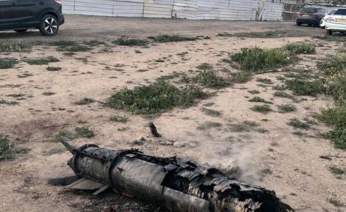 سقوط صاروخ في الجنوب وشظايا اعتراض قرب رهط بالنقب