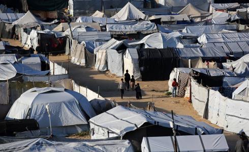 خيام النازحين في خانيونس جنوب قطاع غزة - تعبيرية