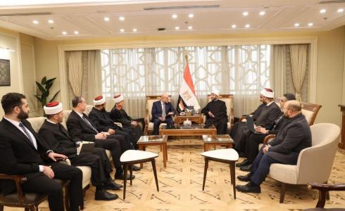 وفد القيادات الدينية يبحث مع وزير الأوقاف المصري التعاون المشترك وحماية المقدسات 