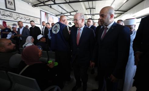 رئيس الوزراء الفلسطيني يتفقد أوضاع الحجاج