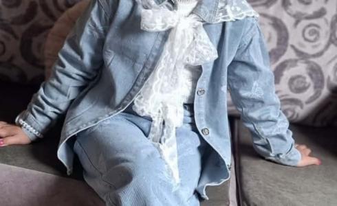 الطفلة تولين .. تسع سنوات تنتظر حضن والدها خلف حدود الحرب والغربة