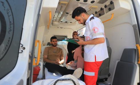 تسهيل الهلال الأحمر للمرضى المسافرين عبر معبر رفح خلال الأيام الماضية