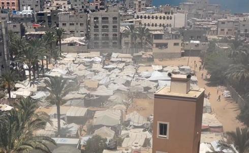 من استهداف خيمة في دير البلح وسط قطاع غزة