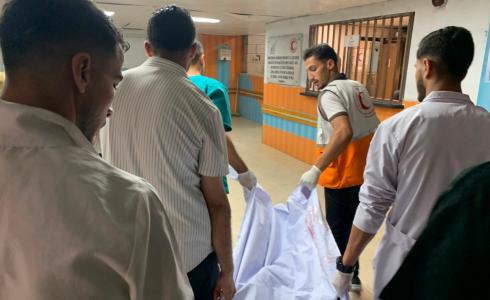 4 شهداء في قصف إسرائيلي استهدف ورشة حدادة جنوب غربي مدينة غزة