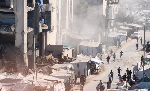 إصابات جراء غارة جوية إسرائيلية استهدفت مركز إيواء غرب مدينة غزة