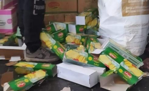 إتلاف 756 كيلوغرامًا من الجبنة الصفراء منتهية الصلاحية