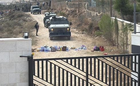 الاحتلال يمنع متضامين من الوصول إلى المنازل المحاصرة في قصرة