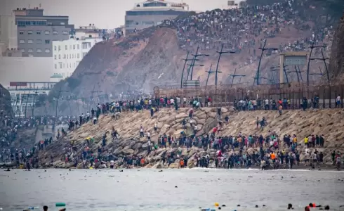 المغرب يوقف 111 مهاجرا عقب محاولة عبور جماعي نحو سبتة