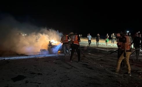 من القصف على مركبة في شارع الرشيد غرب غزة