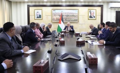 مصطفى يبحث نتائج "PISA 2025" وخطط تطوير التعليم في فلسطين