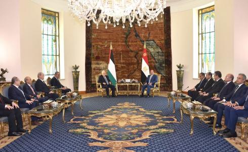 الرئيس عباس خلال لقائه السيسي