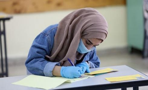 طالبة ثانوية عامة في فلسطين - ارشيف