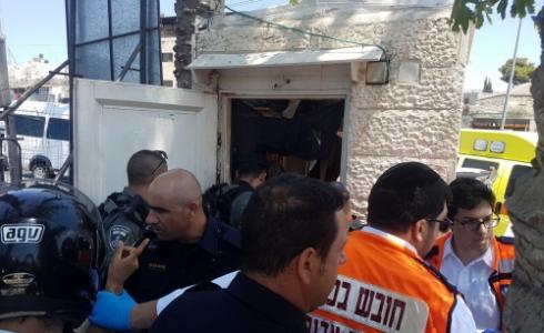 الاحتلال اعتقال فتاة طعنت أحد الجنود