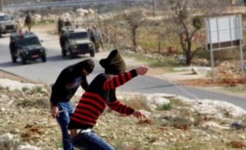 اعتداء للمستوطنين على مدرسة التحدي (5)