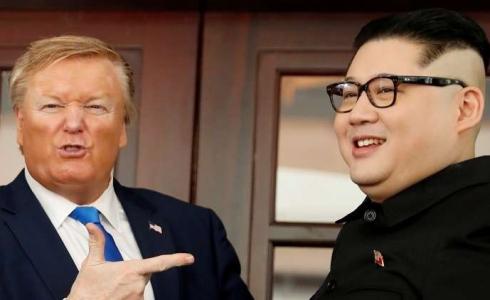 شبيها ترامب وكيم في فيتنام