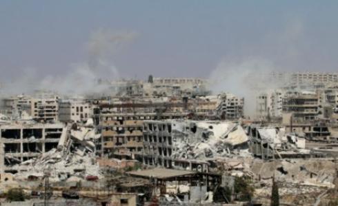 تظهر الصور من حلب أن دمارا هائلا طال مختلف الأحياء في المدينة