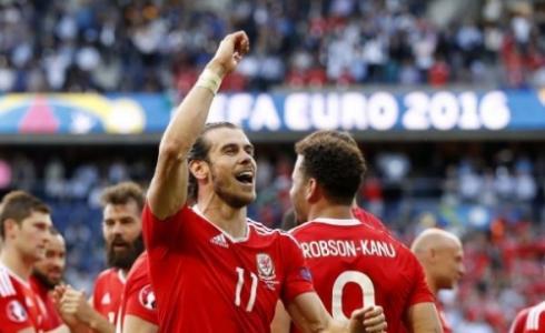 فرحة لاعبي ويلز