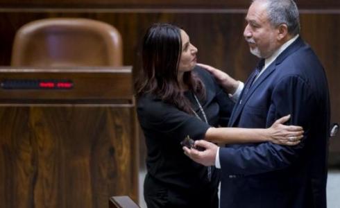 أفيغدور ليبرمان وميري ريغيف