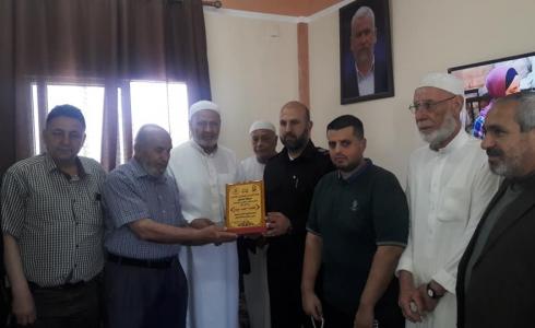 التواصل الجماهيري تزور مركز شرطة الشاطئ