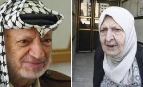 عباس يفتتح بيت عزاء للمناضلة الراحلة خديجة عرفات