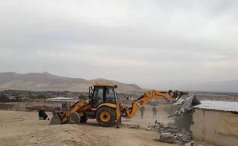 التربية تطلق حملة "نعمة ليست وحيدة" انتصاراً للمعلمة الرشايدة