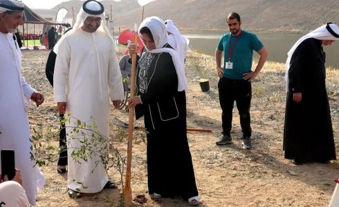 شعراء عرب وأجانب يغرسون أشجارهم في حديقة الشعراء