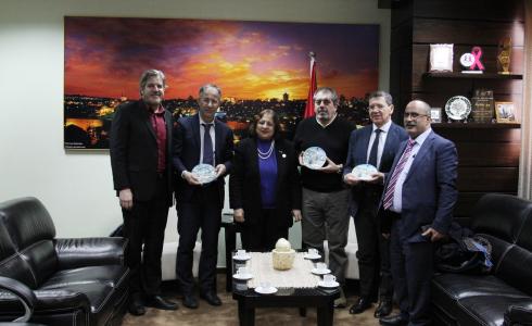  خلال اجتماع الكيلة مع رئيس جمعية إغاثة أطفال فلسطين