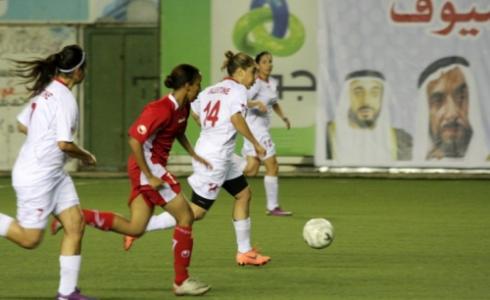 من لقاء منتخبي فلسطين والامارات - ارشيف