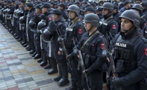 الشرطة الألبانية تحرس مباراة إسرائيل قرب العاصمة تيرانا