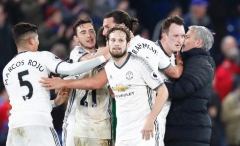 فرحة لاعبي مانشستر يونايتد