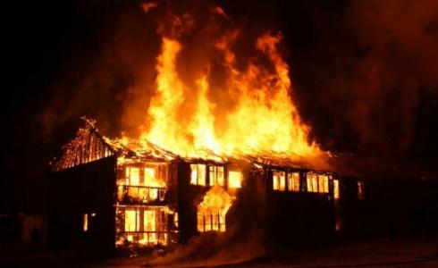 العثور على جثة أجنبي أثر اندلاع حريق في المركز