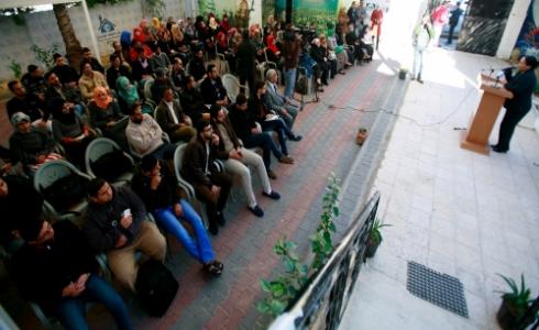افتتاح معرض الفن التشكيلي