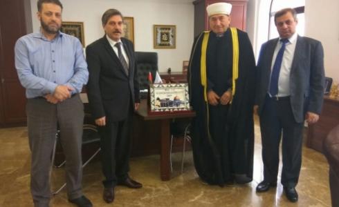 السفير عريقات يلتقي مفتي جمهورية بيلاروسيا