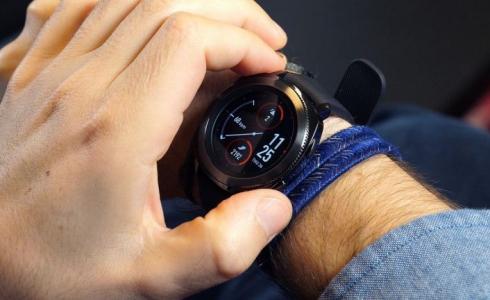 ساعة - توضيحية