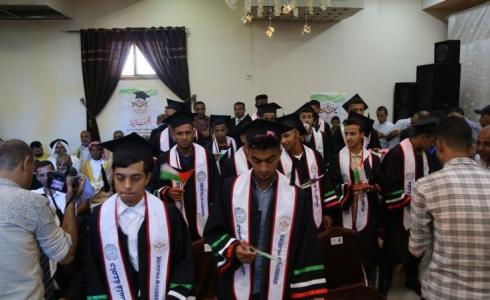 احتفال طلاب الثانوية العامة من عائلة ابو عمرة