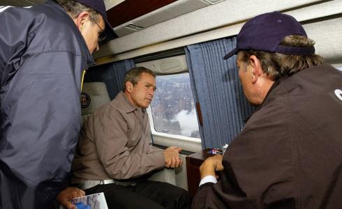 لحظة تلقي جورج بوش نبأ هجمات 11 سبتمبر