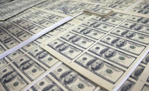 الدولار الأميركي (أرشيف)