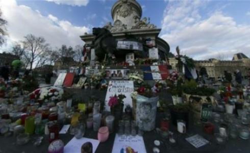 قضاة التحقيق في هجمات باريس يلتقون أهالي الضحايا