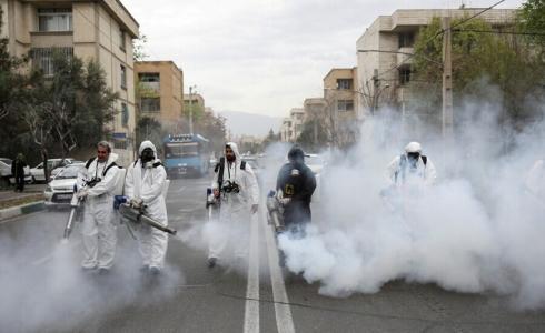 عماية تطهير صحي في شوارع طهران