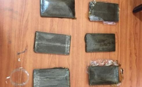 مواد يشتبه بأنها "مخدرات"