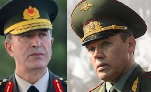 رئيسي أركان الجيشين الروسي والتركي فاليري غرياسيموف وخلوصي اكار 