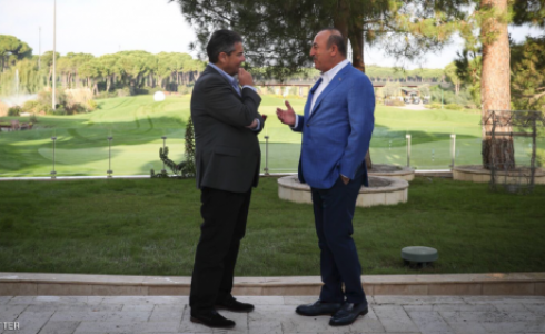 أوغلو وغابرييل في محادثات غير رسمية في منتجع أنطاليا