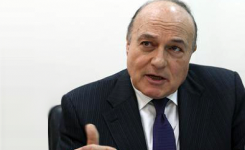 وزير المالية والتخطيط شكري بشارة